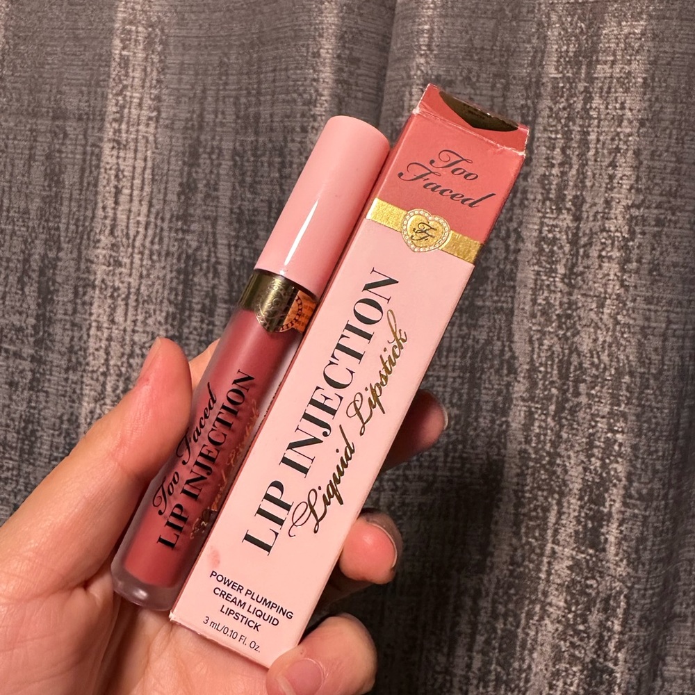 Too Faced Lip Injection Liquid Lipstick -It’s so Big